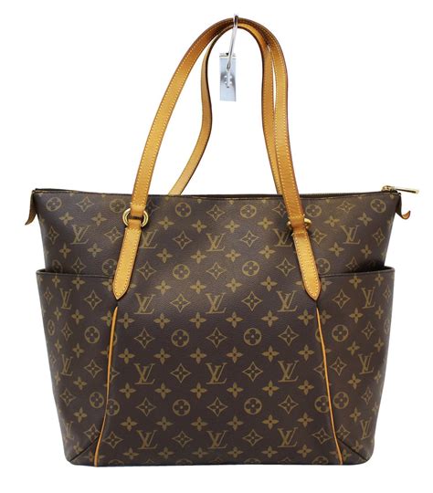 louis vuitton monogram materiale|louis vuitton monogram totes.